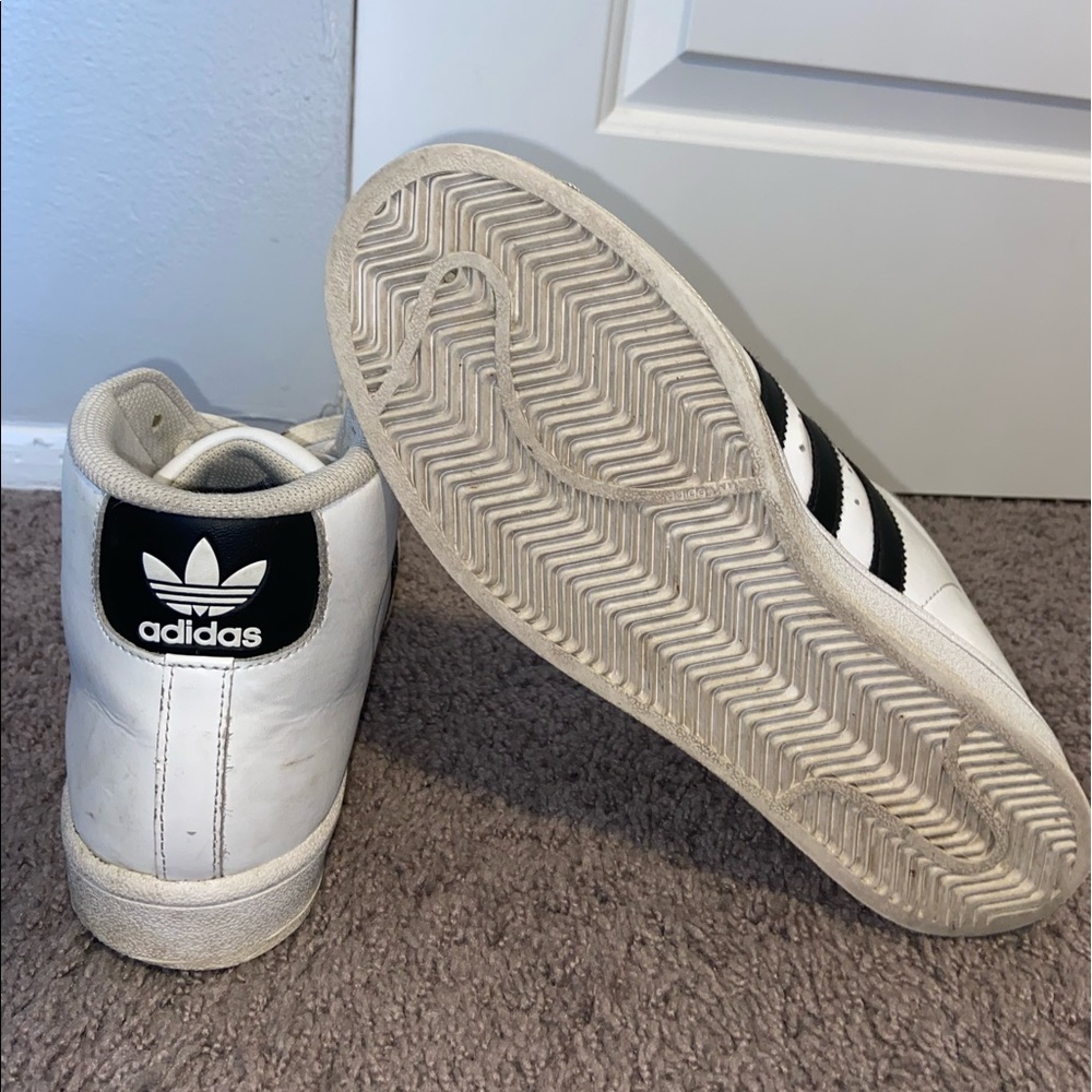 Men’s Adidas shoes - Picture 2 of 6